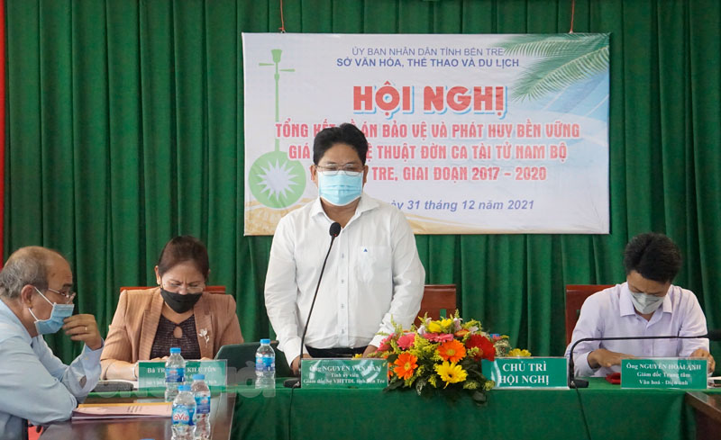 Tiếp tục bảo vệ và phát huy bền vững giá trị nghệ thuật đờn ca tài tử Nam Bộ Giám đốc Sở VH,TT&DL Nguyễn Văn Bàn phát biểu tại hội nghị.