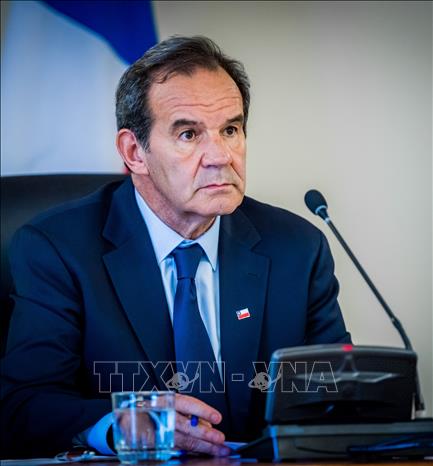 Ngoại trưởng Chile Andres Allamand phát biểu tại Santiago, Chile. Ảnh: AFP/TTXVN