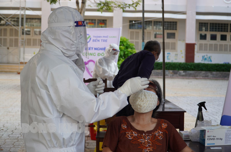 Trưa 26-1-2022, tỉnh có 93 ca mắc Covid-19 Test nhanh tầm soát Covid-19.