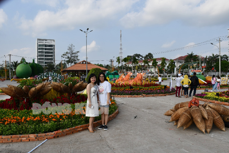 Nhiều giới trẻ đã đến chụp ảnh tại Công viên An Hội.