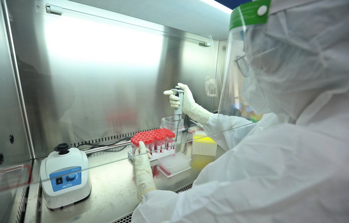 Ngày 2-2-2022: Ghi nhận 8.722 ca mắc mới, có 5.057 ca trong cộng đồng (Ảnh: Minh Quyết/TTXVN)