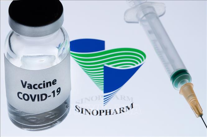 Nam Phi phê chuẩn sử dụng vaccine ngừa COVID-19 của hãng Sinopharm Vaccine ngừa COVID-19 của Tập đoàn dược phẩm Sinopharm, Trung Quốc. Ảnh: AFP/TTXVN