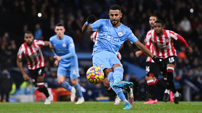 Spurs thua ngược dù 2 lần dẫn trước Mahrez mở tỷ số từ chấm 11 mét cho Man City