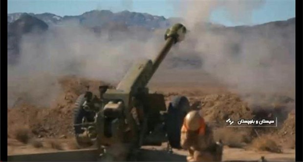Quân đội Iran thành lập thêm một đơn vị tên lửa, nâng cấp khí tài Binh sỹ Lực lượng Vệ binh cách mạng Hồi giáo Iran tham gia cuộc tập trận mang tên "Mohammad Rasoolullah" tại tỉnh Đông Nam Sistan và Baluchestan, ngày 13-1-2022. (Ảnh: AFP/TTXVN)