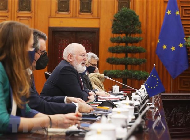 Việt Nam-EC đẩy mạnh hợp tác thực chất, hiệu quả trong nhiều lĩnh vực Phó Chủ tịch điều hành Ủy ban châu Âu (EC) Frans Timmermans phát biểu tại buổi hội đàm. (Ảnh: Lâm Khánh/TTXVN)