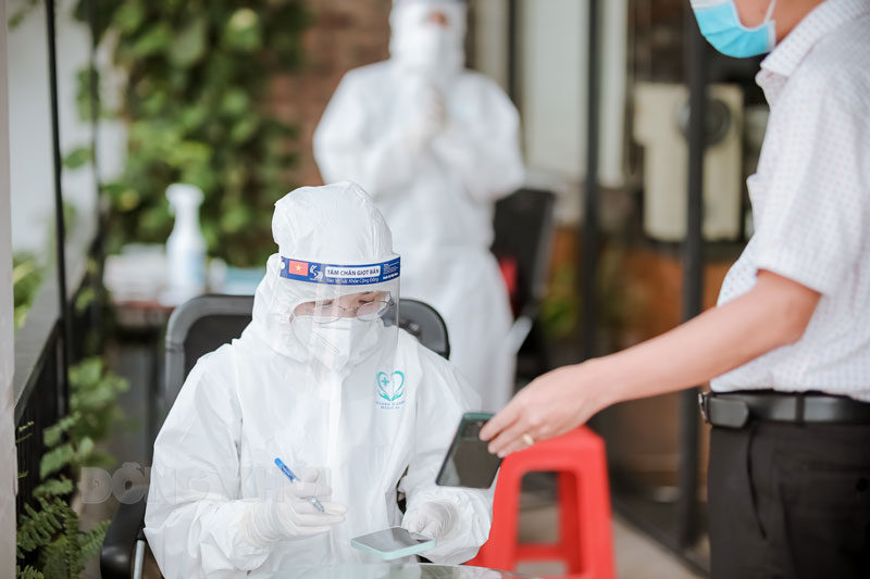 Cơ sở kinh doanh thực hiện xét nghiệm tầm soát Covid-19.
