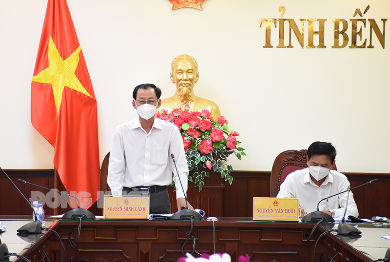 Triển khai kế hoạch quản lý chăn nuôi và dịch bệnh động vật năm 2022 Phó chủ tịch UBND tỉnh Nguyễn Minh Cảnh chỉ đạo tại hội nghị.