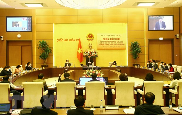 Giải trình về tình hình tổ chức dạy học trong bối cảnh COVID-19 Quang cảnh phiên giải trình. Ảnh: An Đăng/TTXVN