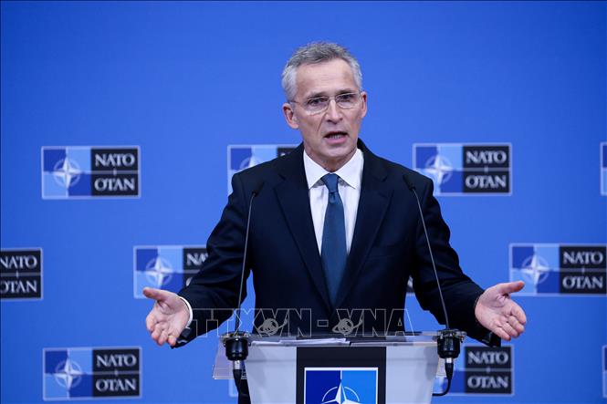 NATO triển khai lực lượng phản ứng nhanh Tổng Thư ký Tổ chức Hiệp ước Bắc Đại Tây Dương (NATO) Jens Stoltenberg trong cuộc họp báo tại Hội nghị Bộ trưởng Quốc phòng liên minh ở Brussels (Bỉ), ngày 17-2-2022. Ảnh: AFP/TTXVN