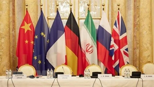 Nga: Đàm phán hạt nhân Iran sắp đạt bước tiến quan trọng Bên trong phòng đàm phán khôi phục thỏa thuận hạt nhân Iran ở Vienna, Áo. (Ảnh: IRNA/TTXVN)