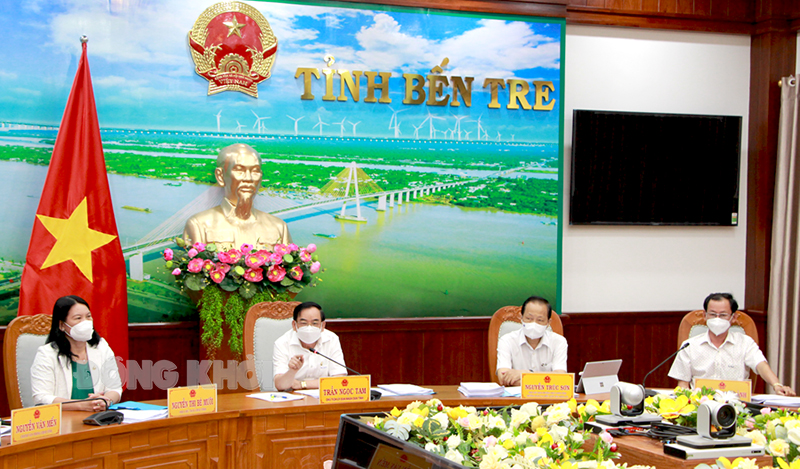 Thành viên UBND tỉnh họp lệ kỳ tháng 3-2022 Chủ trì phiên họp.