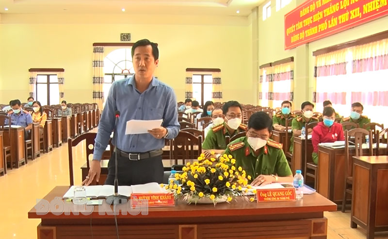 Tin an ninh trật tự ngày 16-3-2022 Chủ tịch UBND thành phố Huỳnh Vĩnh Khánh phát biểu tại hội nghị. Ảnh: Hồng Quốc