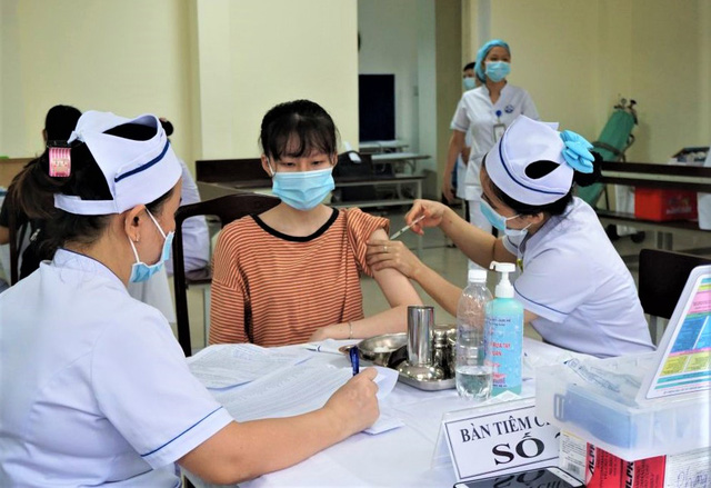 Chính phủ ban hành Chương trình phòng, chống dịch COVID-19 Bảo đảm đủ vaccine và hoàn thành tiêm cho trẻ em từ 5 tuổi đến dưới 12 tuổi trước tháng 9 năm 2022.
