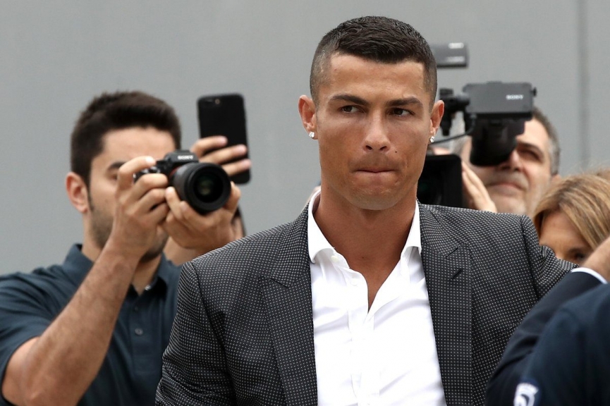 Chuyển nhượng bóng đá 18-3-2022: Ronaldo chốt tương lai, Lingard đến Italia Ronaldo vẫn muốn gắn bó cùng MU (Ảnh: Internet)