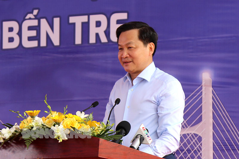 Đẩy nhanh tiến độ, bảo đảm chất lượng, hiệu quả, an toàn Phó thủ tướng Chính phủ Lê Minh Khái phát biểu tại lễ khởi công. Ảnh: Đức Chính