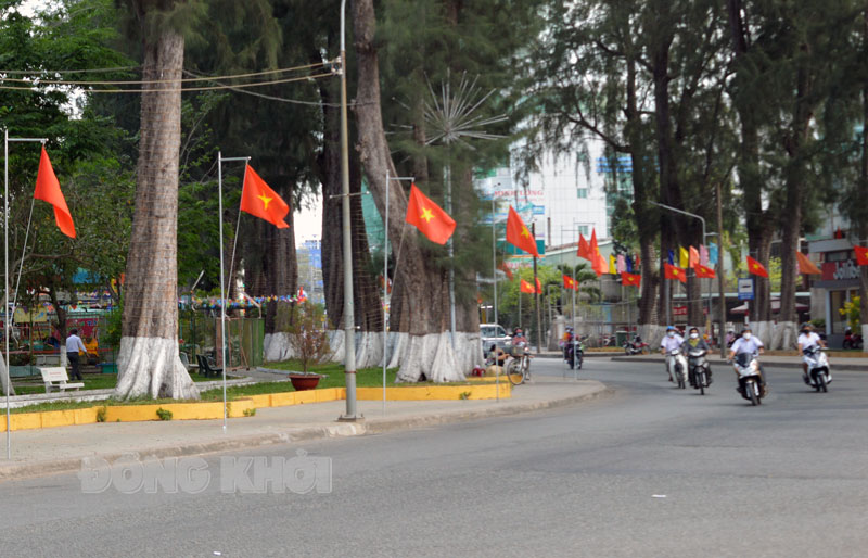 Toàn tỉnh treo cờ Tổ quốc dịp lễ Giỗ tổ Hùng Vương.