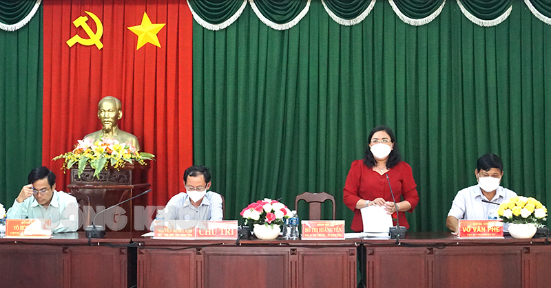 Phó bí thư Thường trực Tỉnh ủy - Chủ tịch HĐND tỉnh Hồ Thị Hoàng Yến phát biểu kết thúc buổi làm việc.