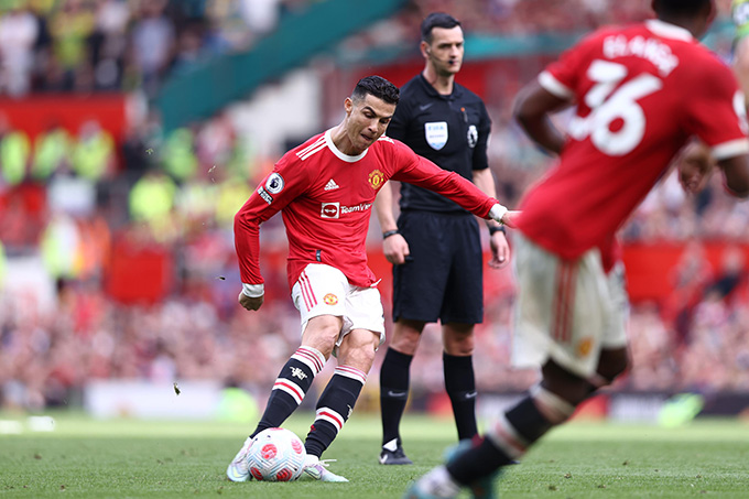 MU sống lại giấc mơ vào Top 4 Cú nã đại bác mang về chiến thắng cho Man United