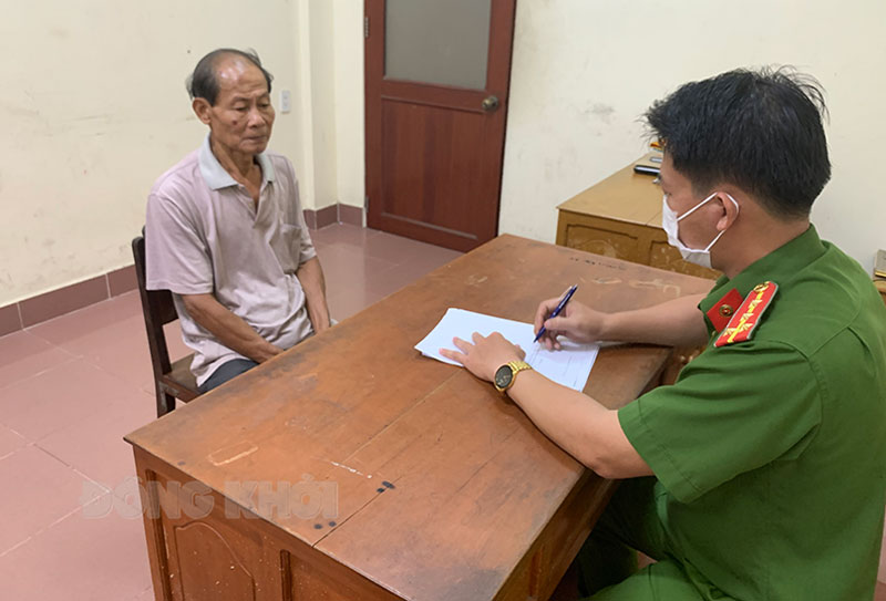 Án mạng vì mở máy phát nhạc quá lớn Ông Huỳnh Văn Điều tại cơ quan công an.