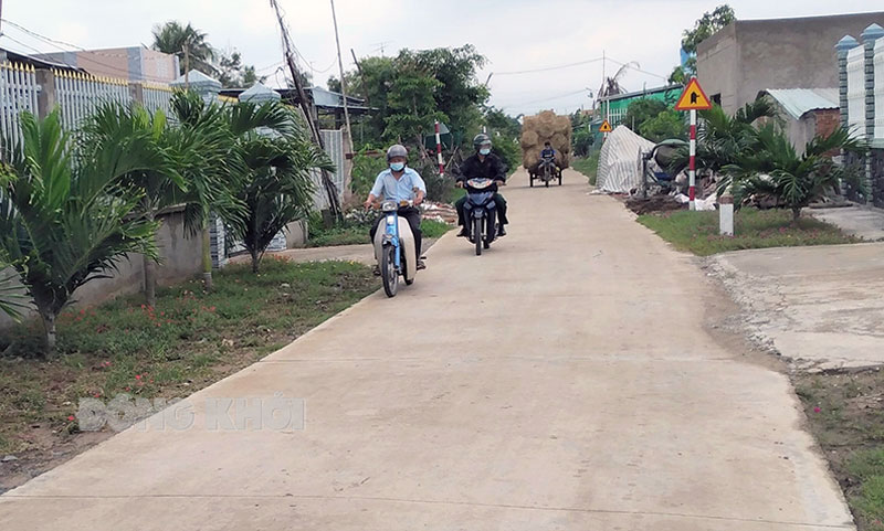 Đường nông thôn xã An Ngãi Trung có nhiều đóng góp của cựu chiến binh.