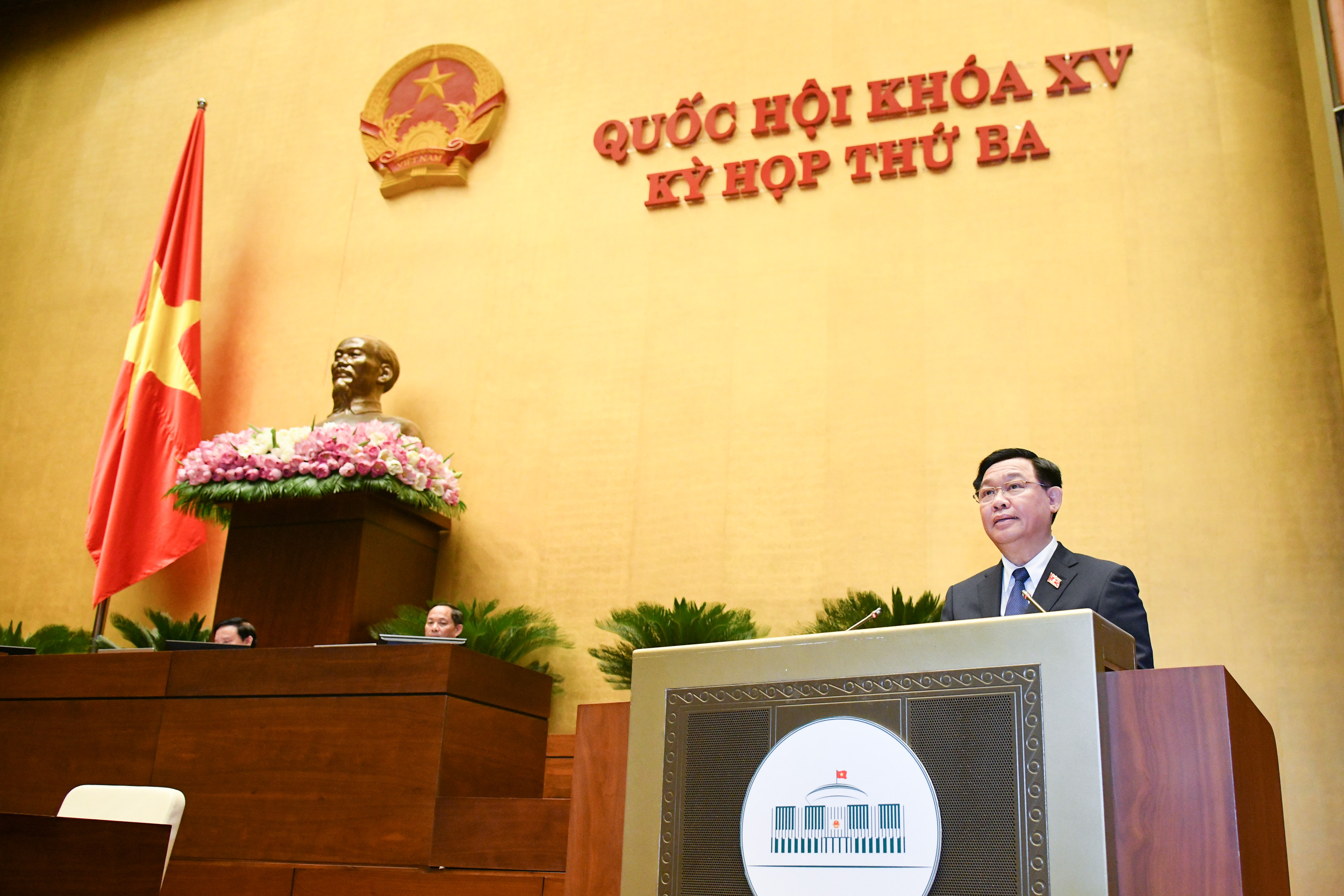 Phát biểu khai mạc Kỳ họp thứ 3 Quốc hội khoá XV của Chủ tịch Quốc hội Vương Đình Huệ Chủ tịch Quốc hội Vương Đình Huệ phát biểu khai mạc Kỳ họp thứ 3, Quốc hội khóa XV.