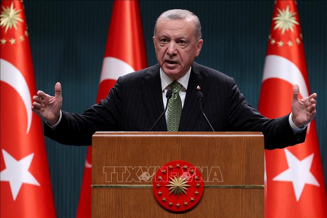 Tổng thống Thổ Nhĩ Kỳ Tayyip Erdogan phát biểu tại cuộc họp báo ở Ankara. Ảnh: AFP/TTXVN