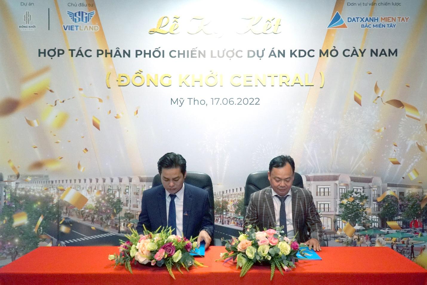 Lễ ký kết hợp tác phân phối độc quyền dự án Khu dân cư Mỏ Cày Nam - Đồng Khởi Central