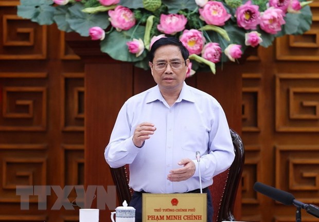 Thủ tướng Phạm Minh Chính chủ trì cuộc họp về việc cung ứng thuốc, vật tư y tế và giải pháp bảo đảm nguồn nhân lực cho ngành y tế. (Ảnh: Dương Giang/TTXVN)