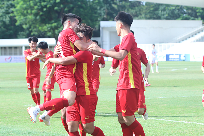 U19 Việt Nam đã sớm có bàn mở tỷ số từ phút thứ 4. Ảnh: Phan Hồng