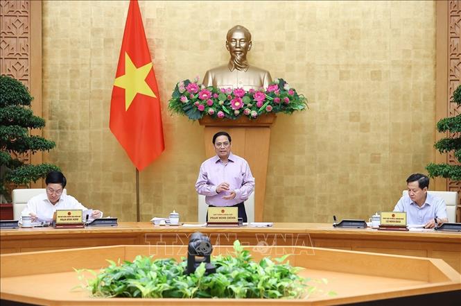 Thủ tướng Phạm Minh Chính: Khắc phục tình trạng rút hoặc lùi thời gian trình các văn bản pháp luật Thủ tướng Phạm Minh Chính chủ trì họp Chính phủ chuyên đề về xây dựng pháp luật. Ảnh: Dương Giang/TTXVN