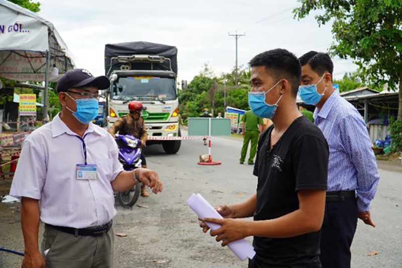 Chủ động phòng bệnh đậu mùa khỉ Chủ động che miệng và mũi khi ho, hắt hơi để phòng bệnh.