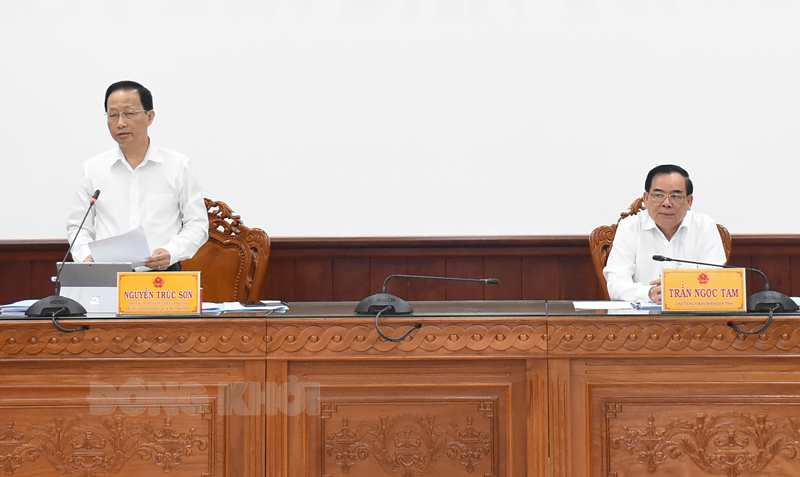 UBND tỉnh triển khai nhiệm vụ trọng tâm 6 tháng cuối năm 2022 Phó chủ tịch Thường trực UBND tỉnh gợi ý đại biểu nêu giải pháp trọng tâm 6 tháng cuối năm.