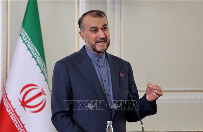 Ngoại trưởng Iran Hossein Amir-Abdollahian tại cuộc họp báo ở Tehran, Iran. Ảnh: AFP/TTXVN