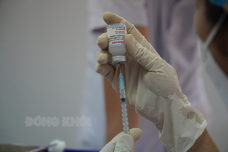 Ngày 20-8-2022, tỉnh ghi nhận thêm 12 trường hợp mắc Covid-19 Tích cực tiêm đủ liều vắc - xin Covid-19 để phòng dịch hiệu quả.