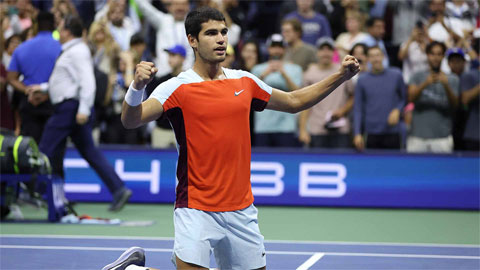 Carlos Alcaraz lần đầu vào bán kết Grand Slam