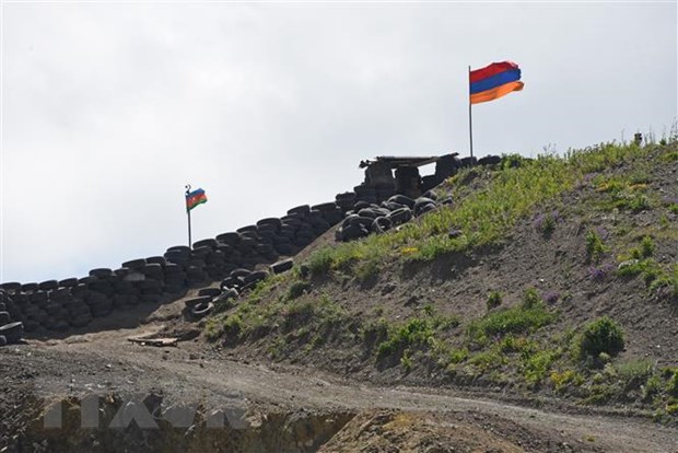 Thỏa thuận ngừng bắn giữa Armenia và Azerbaijan mang lại hy vọng cho một tương lai hòa bình và ổn định cho khu vực này. Năm 2024, Armenia và Azerbaijan đang cùng nỗ lực để thực hiện thỏa thuận này. Hãy cùng chia sẻ niềm hy vọng và cảm nhận được sức mạnh của tình hữu nghị và lòng đoàn kết trong cuộc sống.