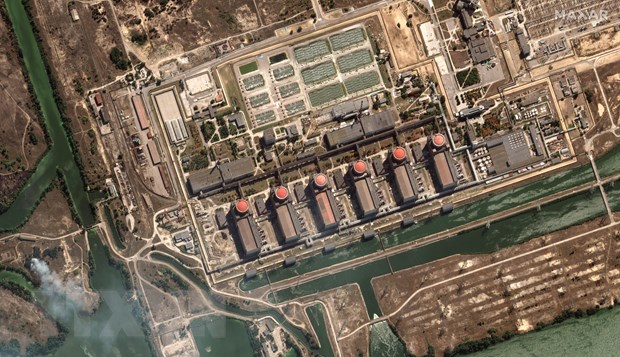 Ban Giám đốc IAEA kêu gọi Nga rời nhà máy điện hạt nhân Zaporizhzhia Nhà máy điện hạt nhân Zaporizhzhia ở Enerhodar, Ukraine. (Ảnh: AFP/TTXVN)