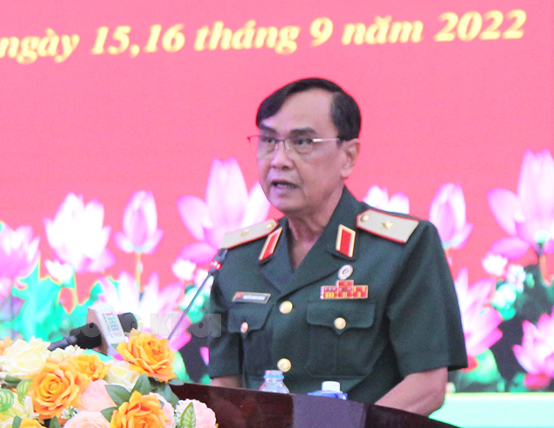 Thiếu tướng Nguyễn Minh Hoàng - Ủy viên Ban Thường vụ Trung ương Hội CCB Việt Nam phát biểu tại đại hội.