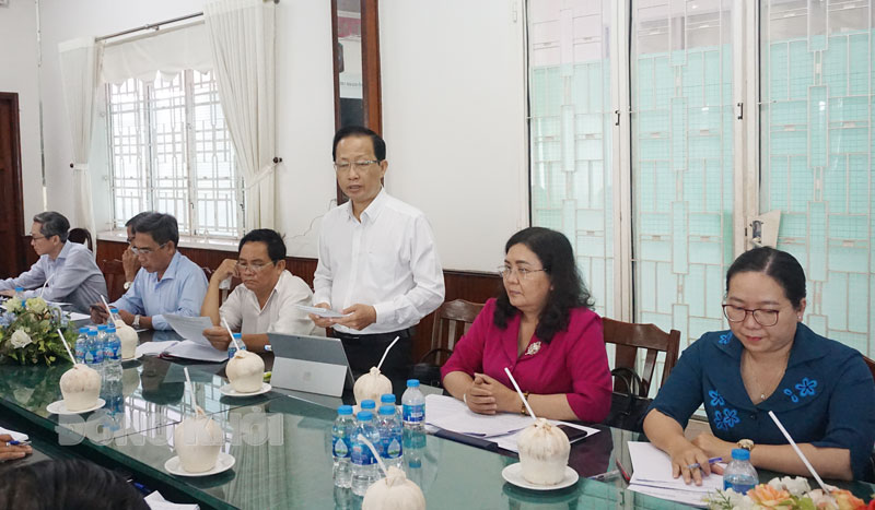 Đoàn giám sát 385 của Tỉnh ủy làm việc với Ban Thường vụ Thành ủy TP. Bến Tre Phó chủ tịch Thường trực UBND tỉnh - Trưởng đoàn đại biểu Quốc hội tỉnh Nguyễn Trúc Sơn phát biểu tại buổi làm việc.