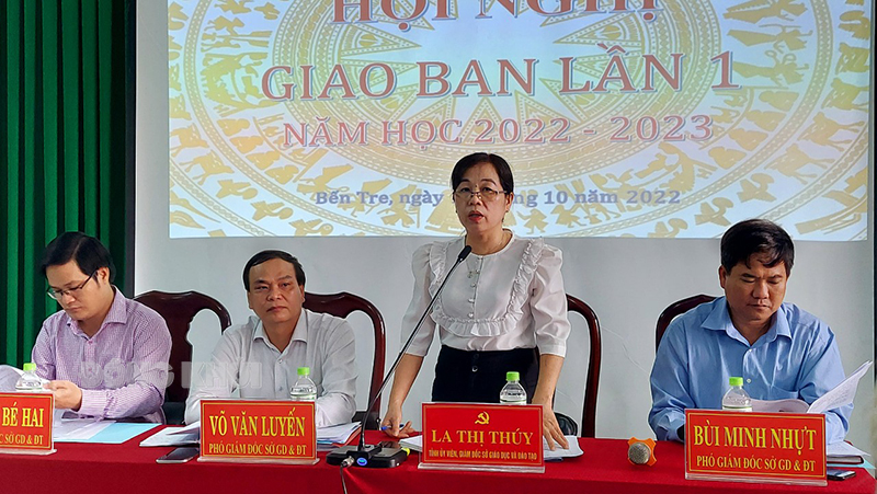 Hội nghị giao ban lần 1 năm học 2022-2023 Lãnh đạo trường THPT trên địa bàn Châu Thành phát biểu ý kiến