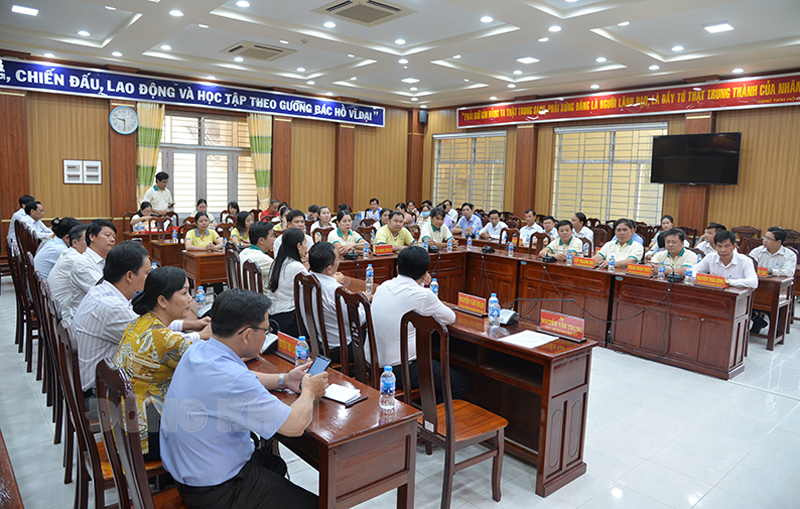 Họp mặt kỷ niệm 92 năm Ngày truyền thống Văn phòng cấp ủy Các đại biểu dự họp mặt truyền thống. Ảnh: Bảo Xuyên