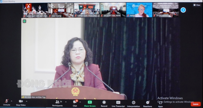 Thứ trưởng Bộ GD&ĐT Ngô Thị Minh phát biểu tại hội nghị.