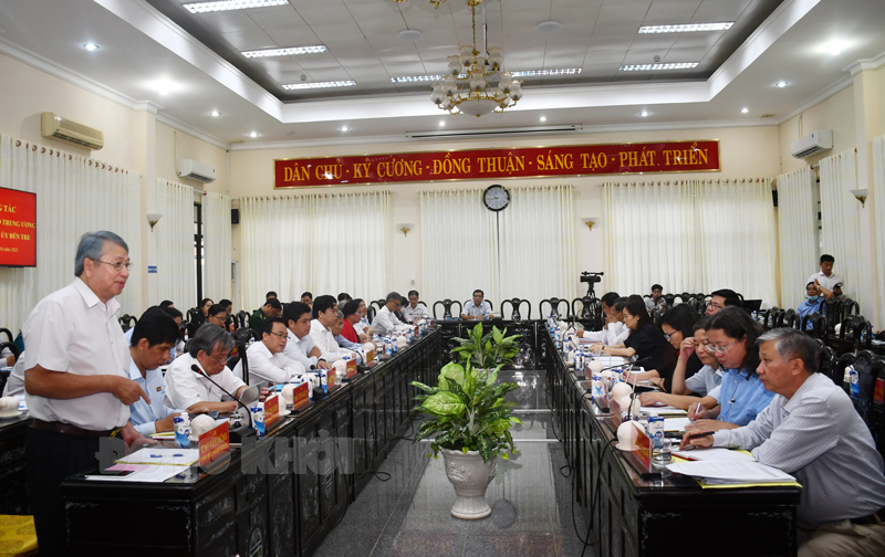 Đoàn công tác của Ban Tuyên giáo Trung ương làm việc với Tỉnh ủy Bến Tre Các đại biểu dự buổi làm việc.