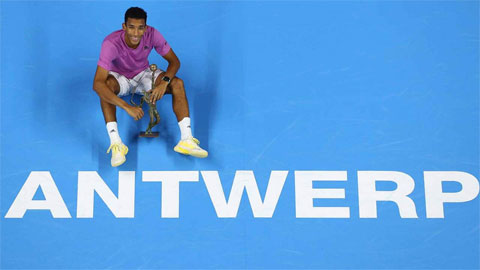 Felix Auger-Aliassime đăng quang vô địch ở Antwerp
