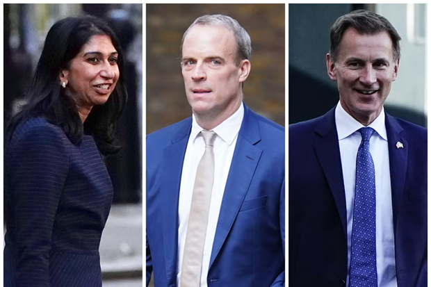 Tân Thủ tướng Anh kiện toàn nội các ngay sau khi nhậm chức Từ trái qua: Bà Suella Braverman, ông Dominic Raab và ông Jeremy Hunt. Nguồn: PA