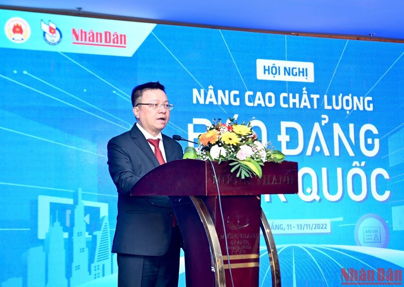 Hội nghị “Nâng cao chất lượng báo Đảng toàn quốc” bế mạc, đề xuất nhiều giải pháp hữu ích Đồng chí Lê Quốc Minh, Ủy viên Trung ương Đảng, Tổng Biên tập Báo Nhân Dân, Phó Trưởng Ban Tuyên giáo Trung ương, Chủ tịch Hội Nhà báo Việt Nam phát biểu tại phiên bế mạc Hội nghị “Nâng cao chất lượng báo Đảng toàn quốc”.