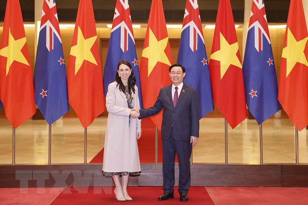Chủ tịch Quốc hội Vương Đình Huệ hội kiến Thủ tướng New Zealand Chủ tịch Quốc hội Vương Đình Huệ đón Thủ tướng New Zealand Jacinda Ardern. Ảnh: Doãn Tấn/TTXVN