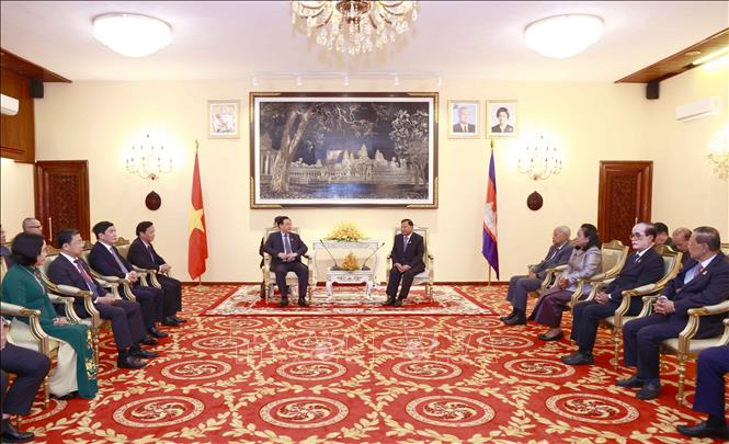 Chủ tịch Quốc hội Vương Đình Huệ hội kiến Chủ tịch Thượng viện Campuchia Samdech Say Chhum Chủ tịch Quốc hội Vương Đình Huệ hội kiến Chủ tịch Thượng viện Campuchia Samdech Say Chhum. Ảnh: Doãn Tấn/TTXVN