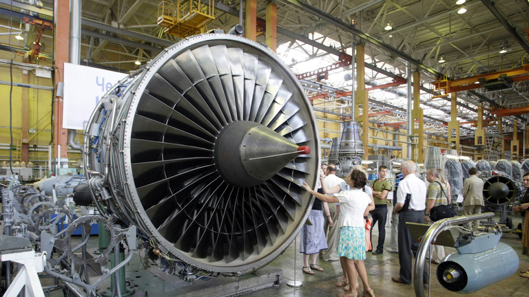 Nga tấn công nhà máy sản xuất động cơ máy bay của Ukraine Động cơ máy bay tại nhà máy Motor Sich. Ảnh: Sputnik