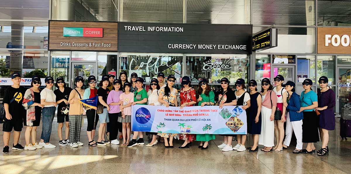 Công ty du lịch Đà Nẵng bắt đầu đón khách sau dịch bệnh. Ảnh: DANAGO